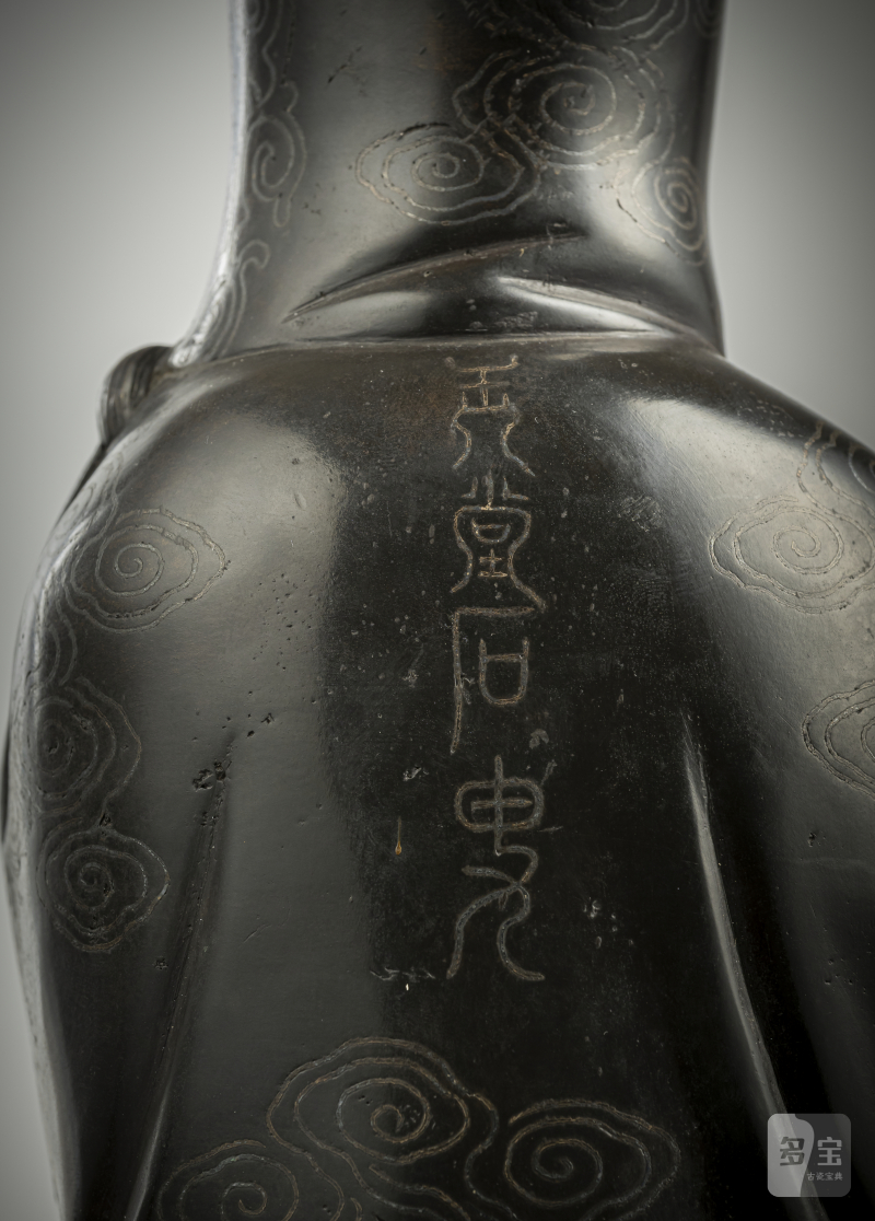 A FINE SILVER-INLAID BRONZE FIGURE OF GUANYIN - 图5